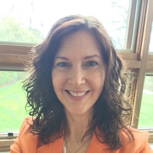 Meet your Posher, Suzanne - Picture 1 of 1